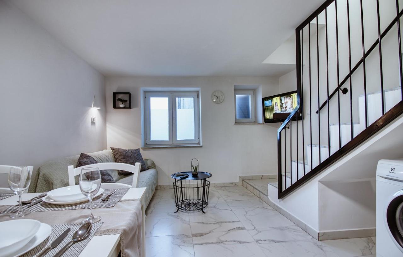 Holiday Home Volta Rakalj Bagian luar foto