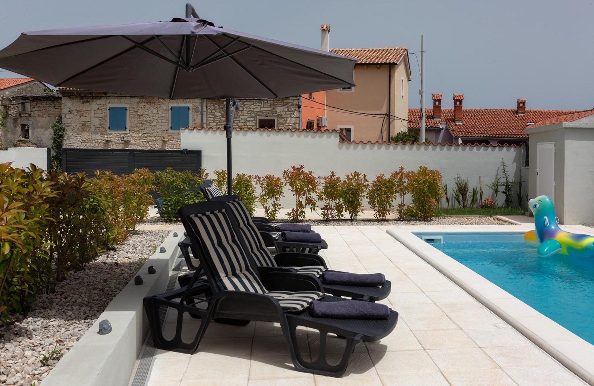 Holiday Home Volta Rakalj Bagian luar foto