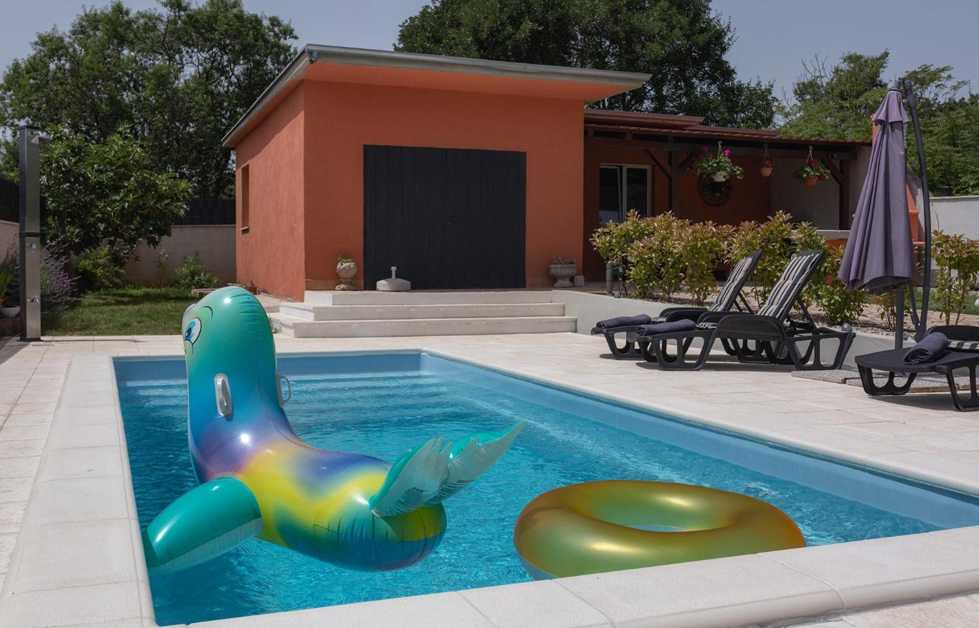 Holiday Home Volta Rakalj Bagian luar foto
