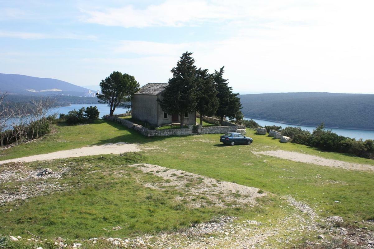 Holiday Home Volta Rakalj Bagian luar foto