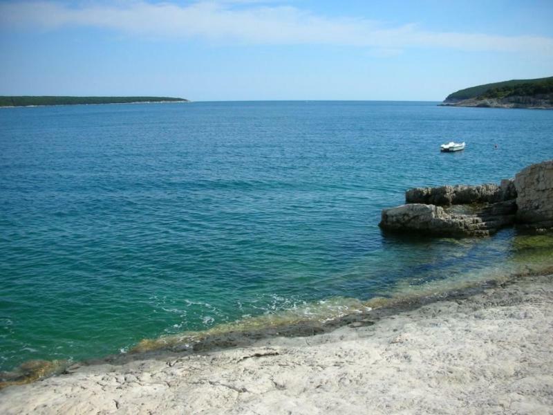 Holiday Home Volta Rakalj Bagian luar foto